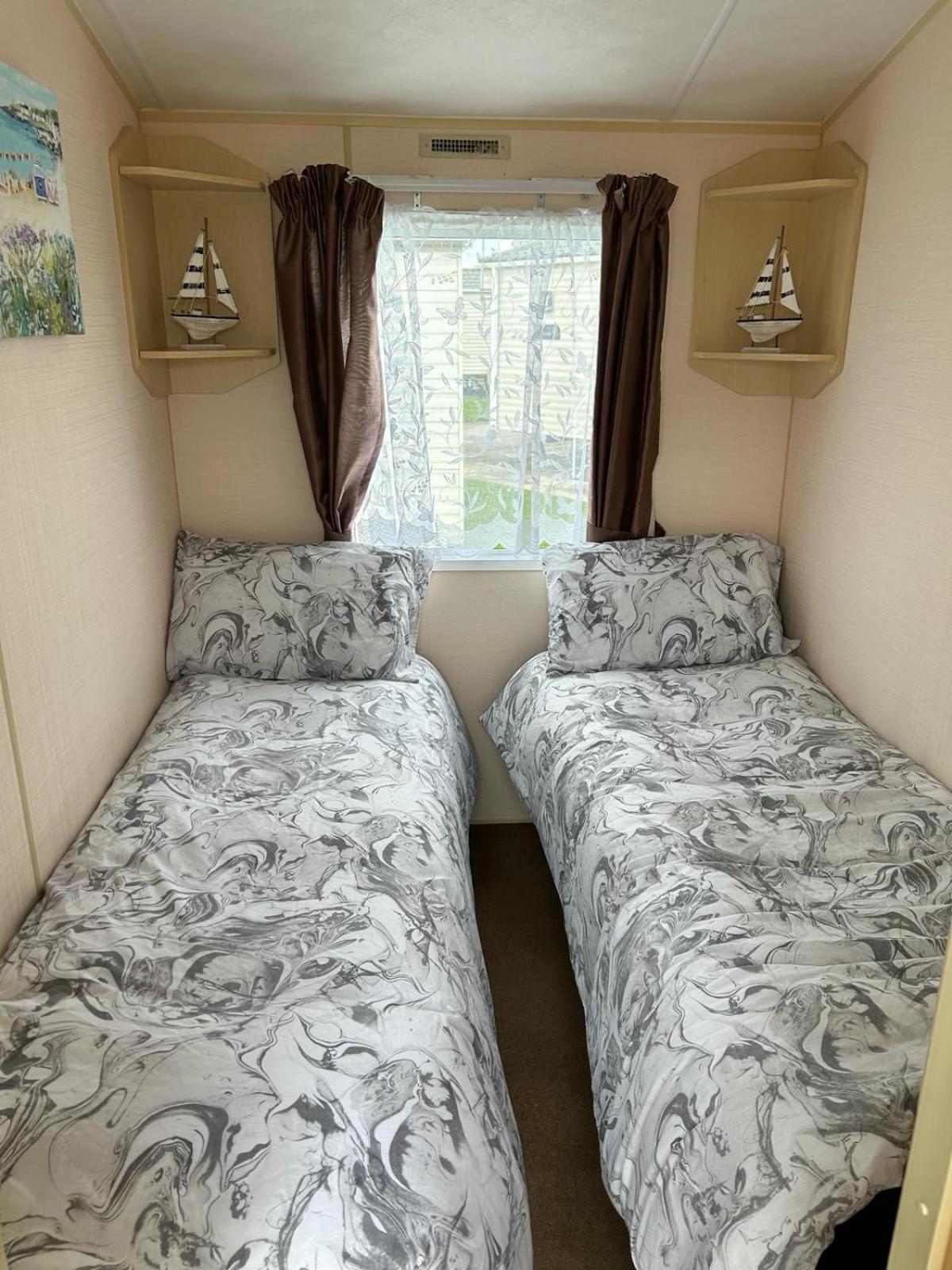 519 Family Caravan At Golden Gate Holiday Centre, Sleeps 6 Abergele Buitenkant foto